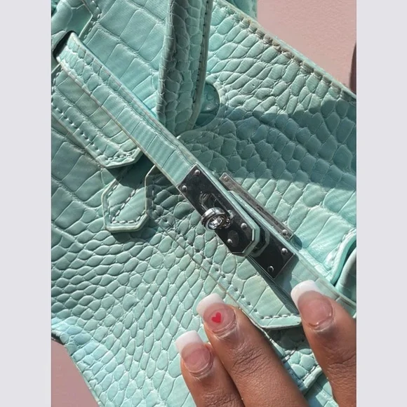 Akira Teal Crocodile-Embossed Handbag - Picture 4 of 4